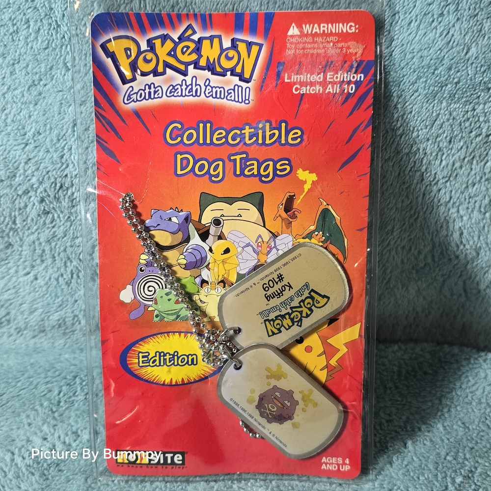 Sealed 1999 Koffing Pokemon Gotta Catch 'Em Collectible Dog Tags with Keychain!